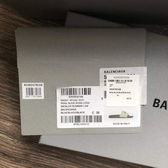 Balenciaga Women’s Pool Slides Sz. 38 NIB - Picture 4 of 7
